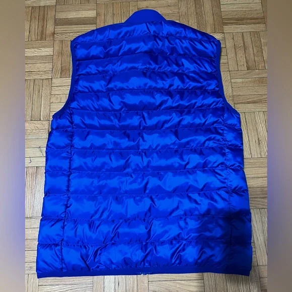 Lacoste vest - Picture 3 of 5